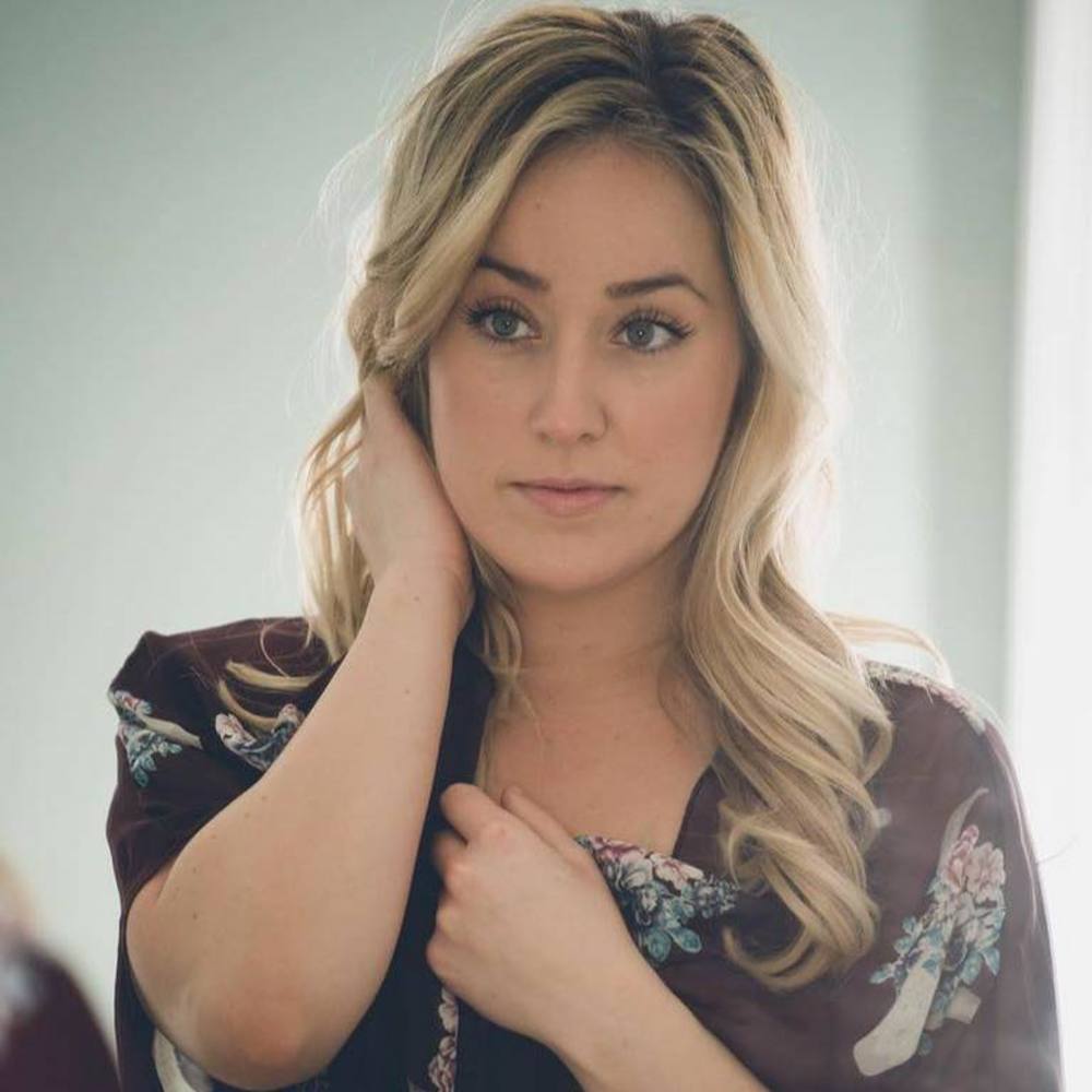 Meet your Posher, Lauren